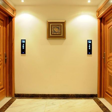 Al Yamama Palace Hotel Suites Рияд Екстериор снимка