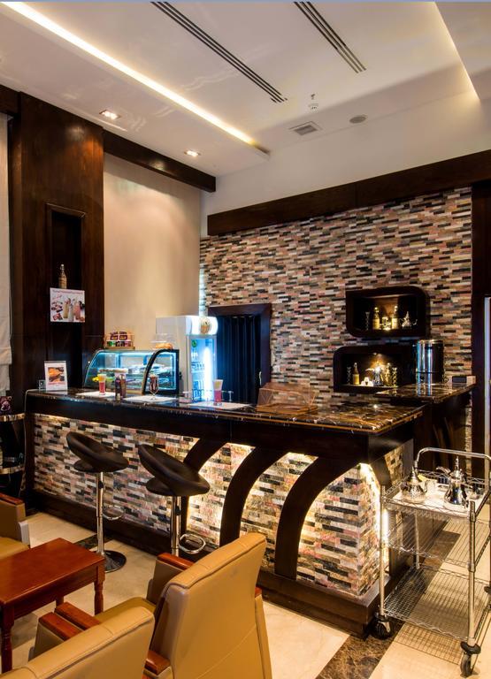 Al Yamama Palace Hotel Suites Рияд Екстериор снимка