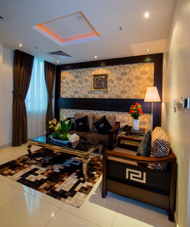 Al Yamama Palace Hotel Suites Рияд Стая снимка