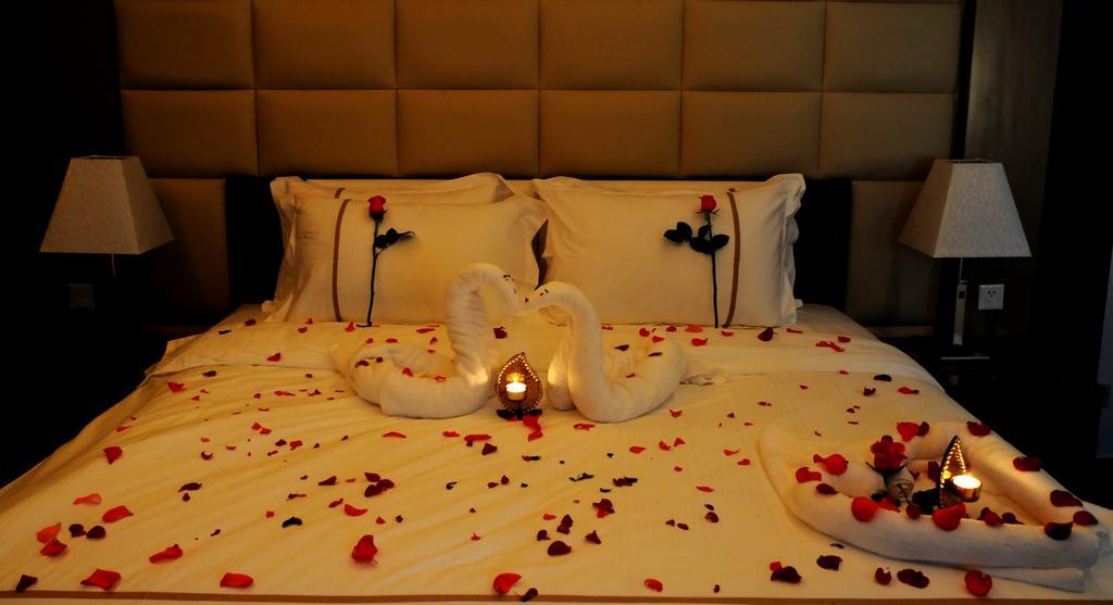 Al Yamama Palace Hotel Suites Рияд Екстериор снимка