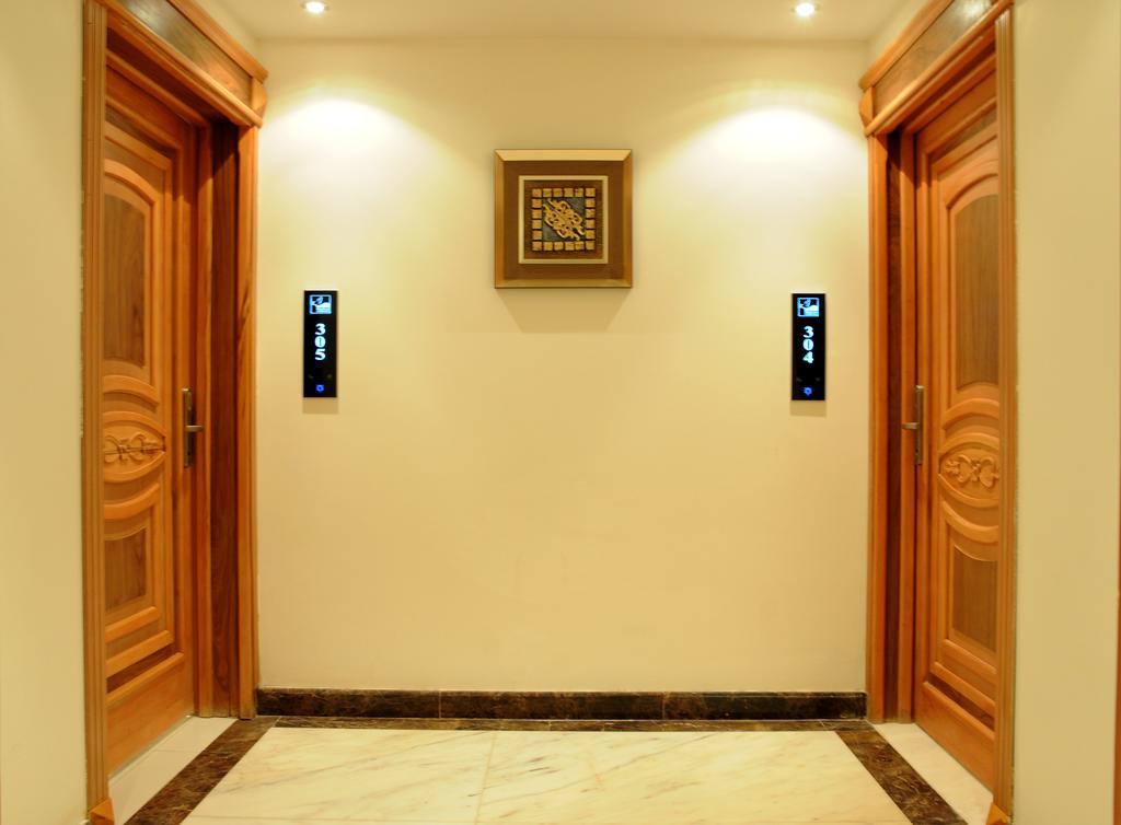 Al Yamama Palace Hotel Suites Рияд Екстериор снимка