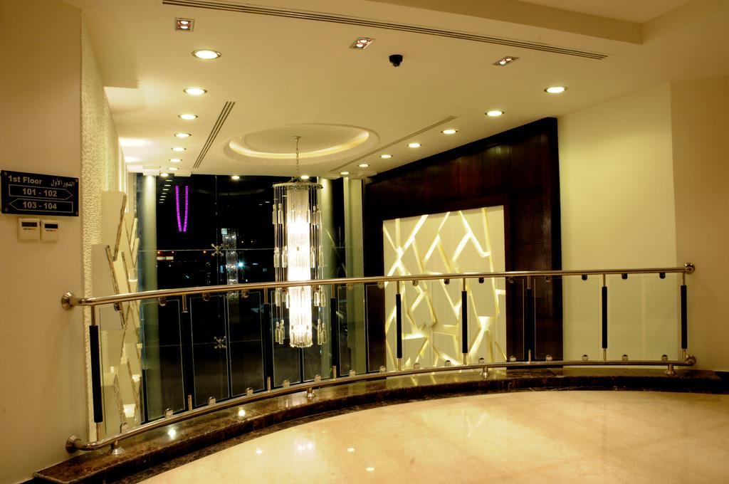 Al Yamama Palace Hotel Suites Рияд Екстериор снимка